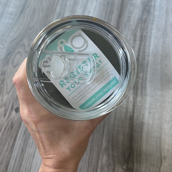 Swig Life Wild Child Pastel pink purple blue cheetah animal print 32 Oz tumbler - Picture 5 of 6